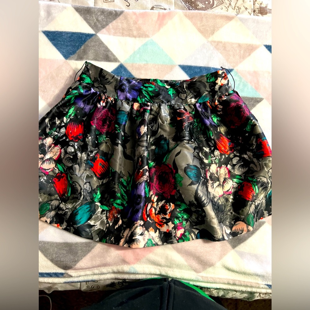 Candies skirt‎ size 3